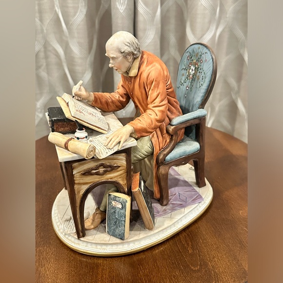 Capodimonte Rare and Unique Italy Large Porcelain Figurine "The Writer" - Picture 17 of 17